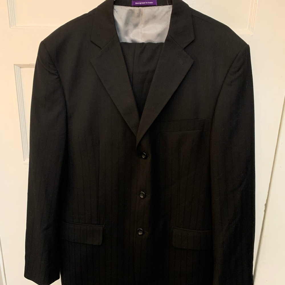 Classic Black Suit with Notched Lapels and Structured Shoulders